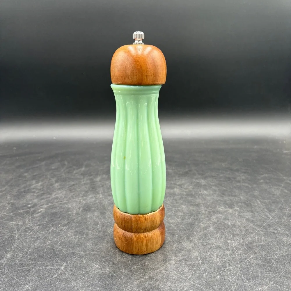Vtg Jadeite Glass and Wood Pepper Mill Grinder Ribbed Green Farmhouse 8.5